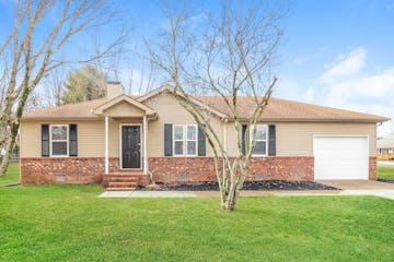 1143 Woods Edge Dr MURFREESBORO, TN 37130